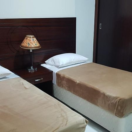אבו דאבי Ivory Hotel Apartments מראה חיצוני תמונה