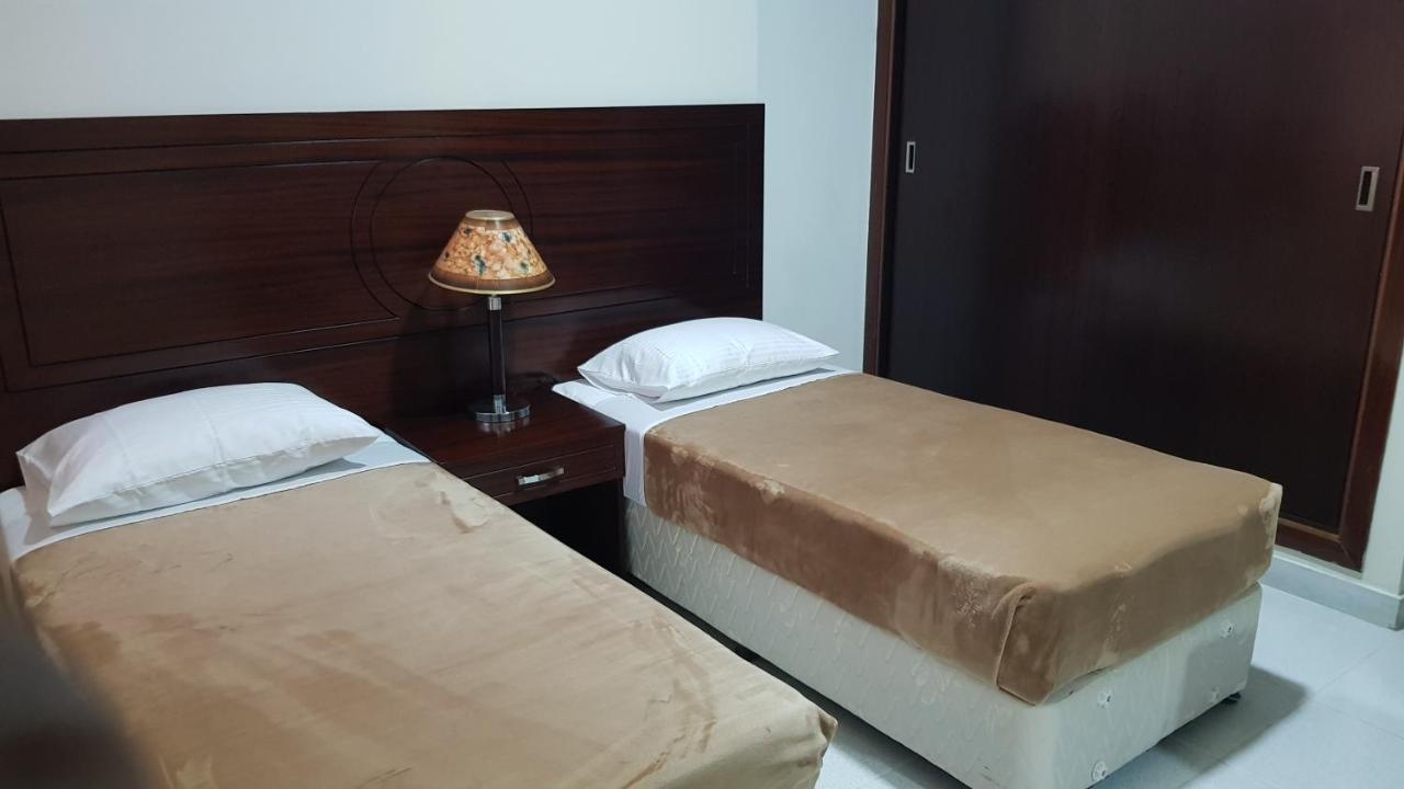 אבו דאבי Ivory Hotel Apartments מראה חיצוני תמונה