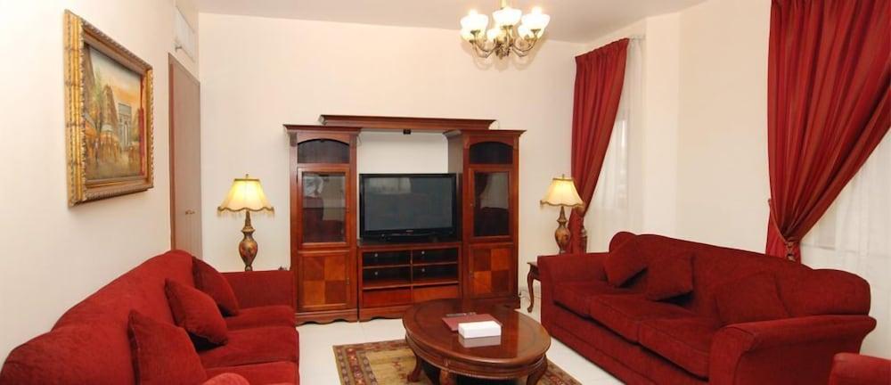 אבו דאבי Ivory Hotel Apartments מראה חיצוני תמונה