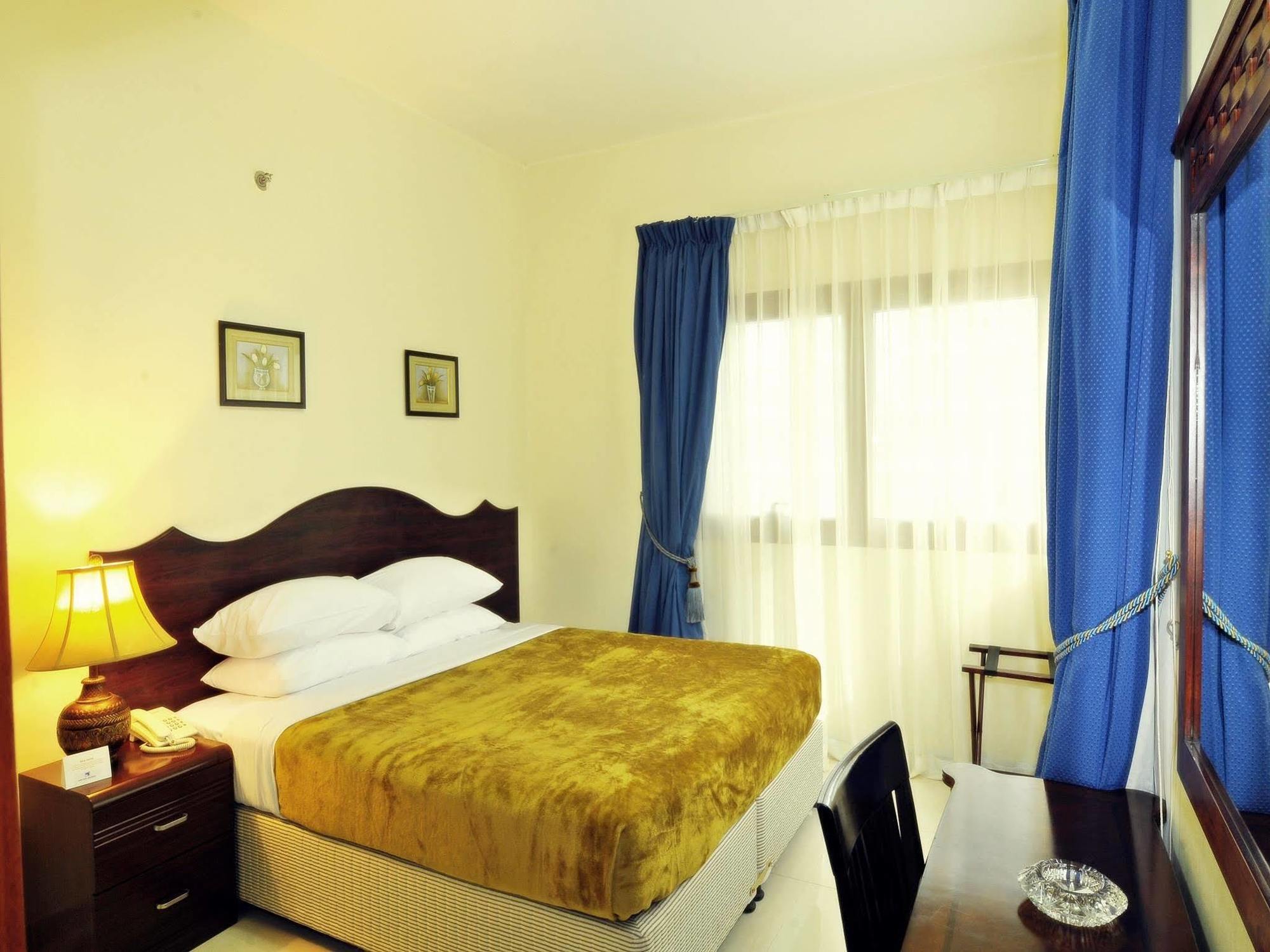 אבו דאבי Ivory Hotel Apartments מראה חיצוני תמונה