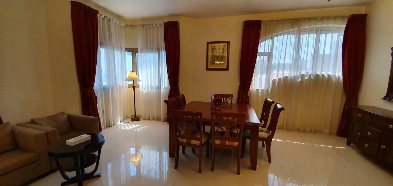אבו דאבי Ivory Hotel Apartments מראה חיצוני תמונה