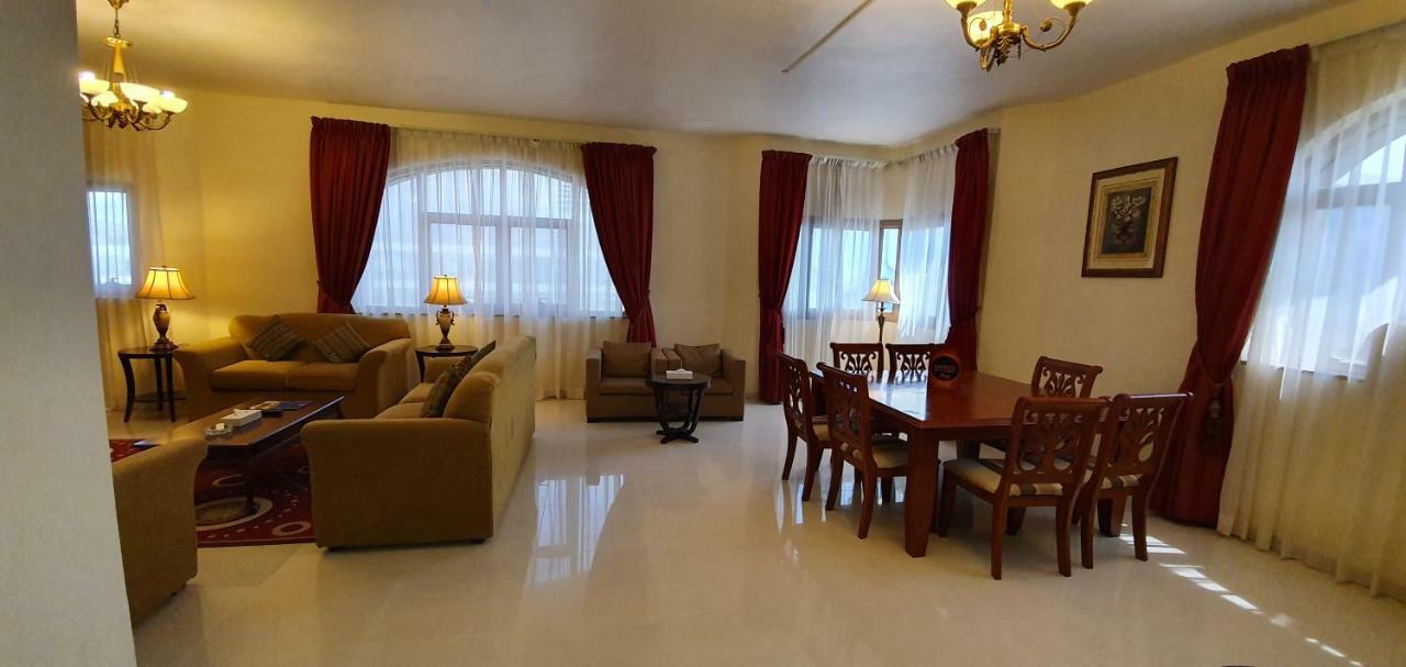 אבו דאבי Ivory Hotel Apartments מראה חיצוני תמונה